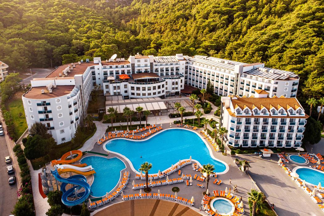 Green Nature Resort & Spa